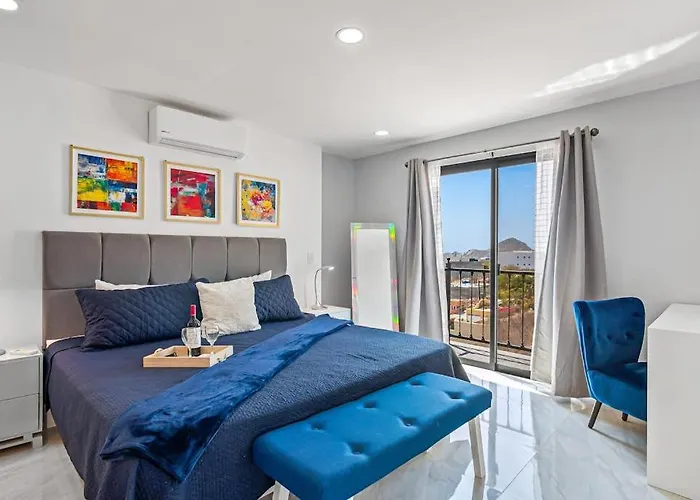 Morgan Residences 508 @ Boutique With Pool, Gym & Сasa de vacaciones