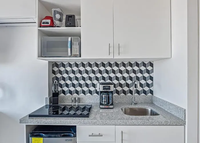 Morgan Residences 508 @ Boutique With Pool, Gym & Cabo San Lucas