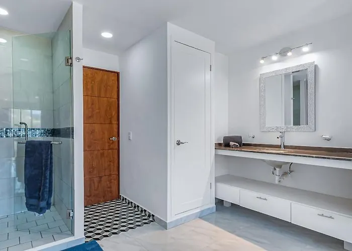 Сasa de vacaciones Morgan Residences 508 @ Boutique With Pool, Gym & *