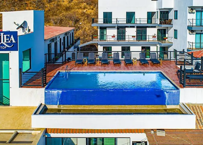 Morgan Residences 508 @ Boutique With Pool, Gym & Сasa de vacaciones *